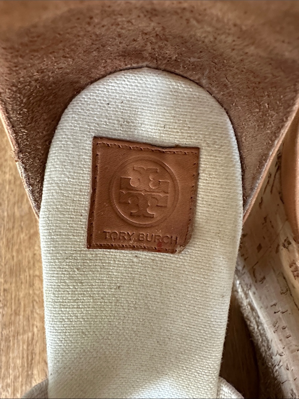 Tory Burch Tan And Cream Wedge sandal Size 9 1/2 - Picture 4 of 10